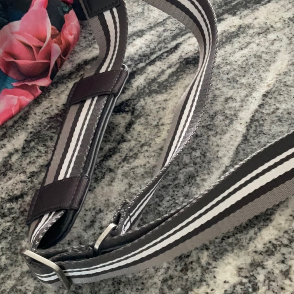 Lululemon Yoga On The Fly Duffel Bag - Picture 4 of 12